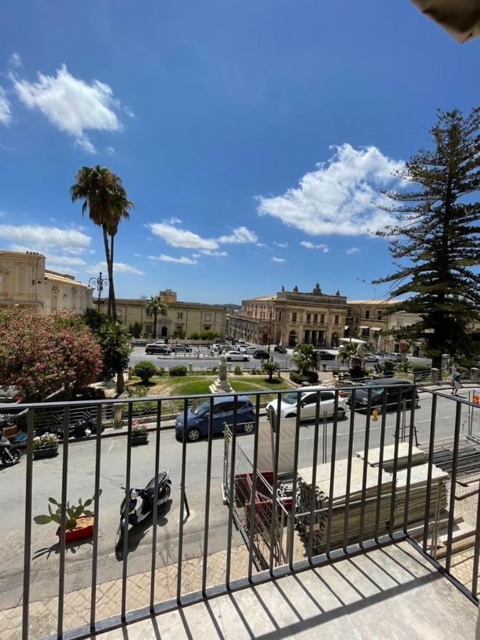 Hercules Suites Noto Exterior foto
